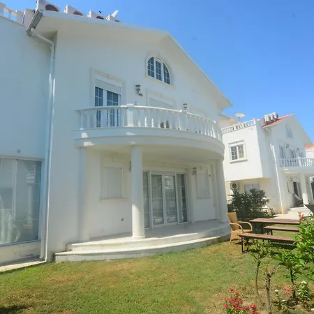 Penelope * Belek